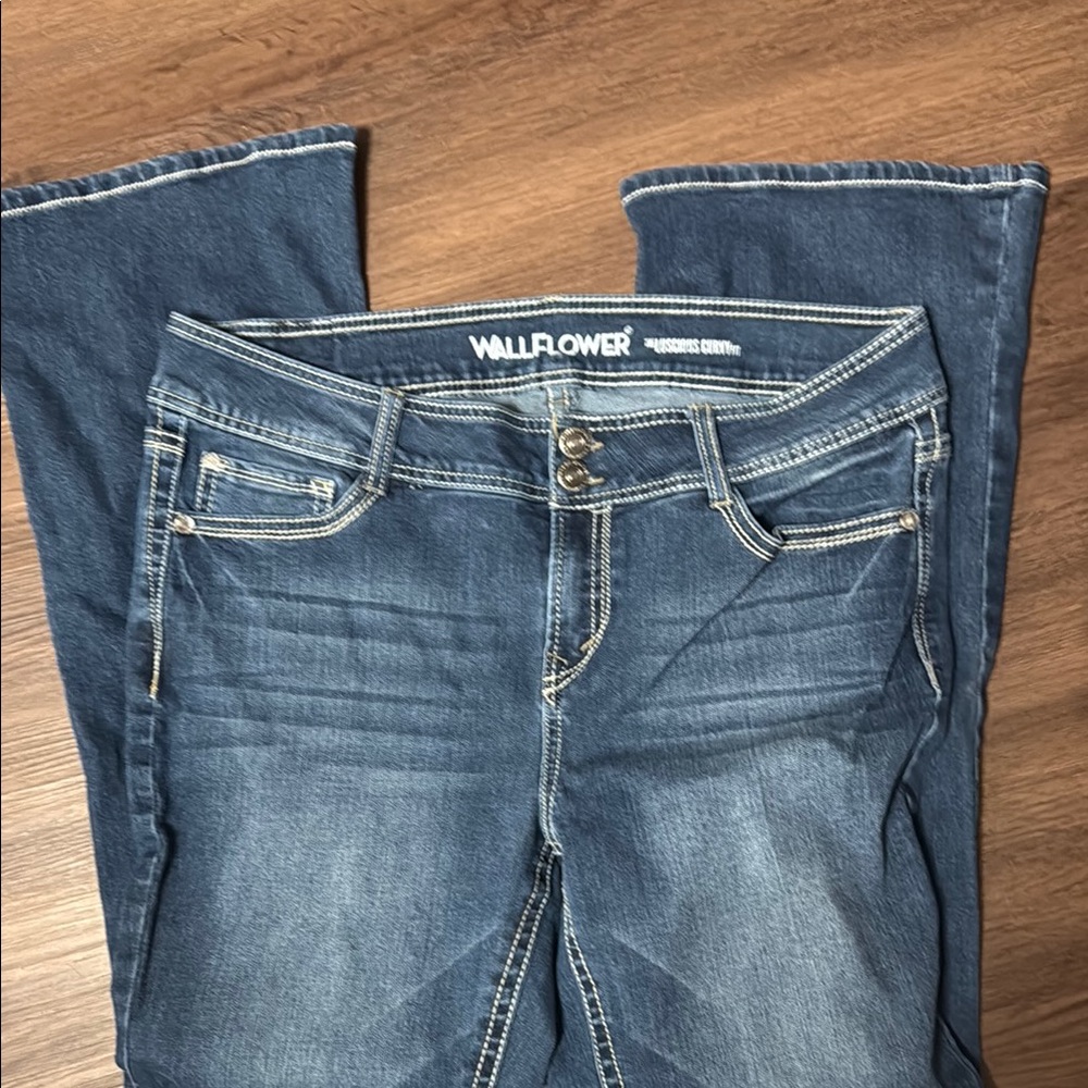 Wallflower Women's Dark Blue Stretch Bootcut Jeans